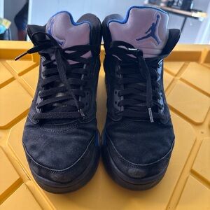 Jordan Men's Black and Blue Sneakers